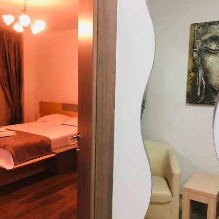 Apartment George's 2 *